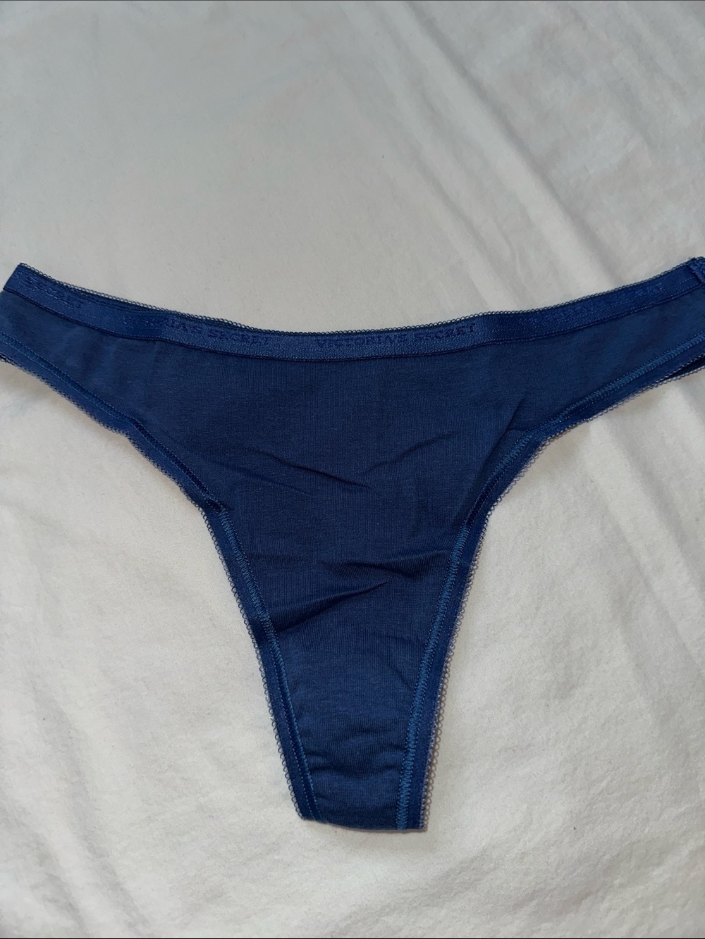 Victoria’s Secret Thong Panties Size S (Year 2009)